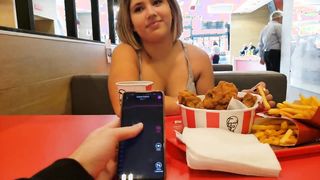 KFC-be leszívatva és megdugva