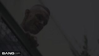 Kerek dagadt tini csaj durva anál szexe