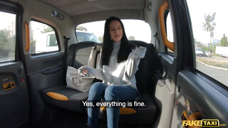 Fake Taxi - Alyssa Bounty popsiba rakva