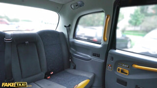 Fake Taxi - Rubi Rico a forró vérű kolumbiai spiné