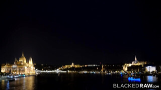 BlackedRaw - Little Caprice barna krapekkal szexel