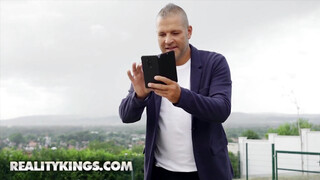 Reality Kings - Cherry Kiss segglyuka alaposan megrakva