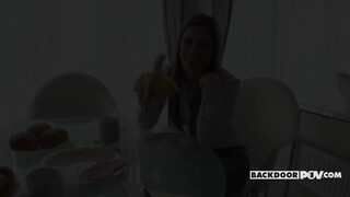 Its POV - Athina Love a magyar pornófilmes picsa hátsó bejáratba dugva