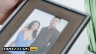 Brazzers - Ava Addams a férje haverjával kúrel