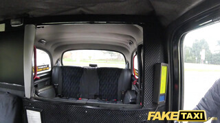 Fake Taxi - Misha Cross a taxiban közösül