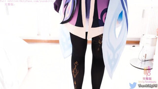 Cosplay-es bige lábbal szexel és aztán őt kefélik