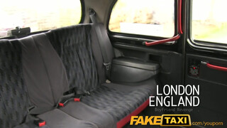 FakeTaxi - szűk pinájú nag mellű picsa