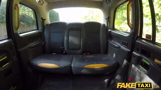Fake Taxi - Azura Alii a perverz vörös hajú spiné