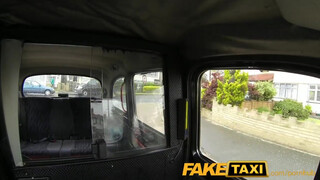 FakeTaxi - egy fullos irodista bige
