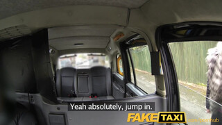 FakeTaxi - finn világos szőke kiscsaj kalandra vágyik