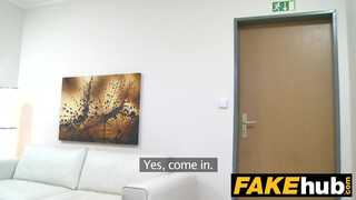 Fake Agent - ártatlan fekete bige és a bőrös virsli esete