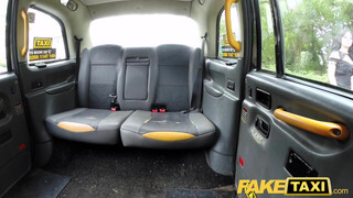 Fake Taxi - Csöcsös spiné közösül a hátsó ülésen
