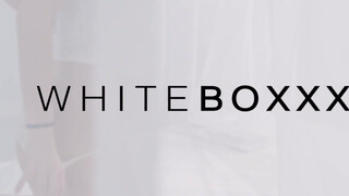 WhiteBoxxx - Taylor Sands méretes tőgyes holland punci