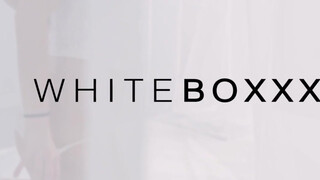 WhiteBoxxx - A szeretője előtt csinálja a csajszi