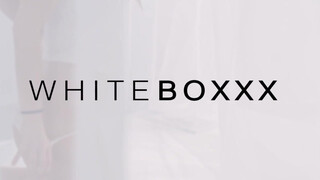 WhiteBoxxx - Lana Bell-nek nagyon szűk a picsája