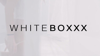 WHITEBOXXX - Zazie legelső leszbis jelenete