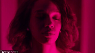 Deeper - Lacey London fehér dákót akart
