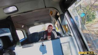Fake Taxi - Óriás tőgyes latin kisasszony