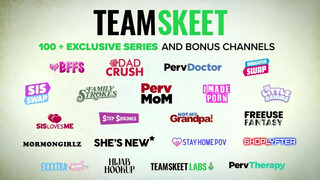 TeamSkeet - a legjobb picsájú pornószínész Abella Danger