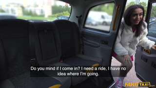 Fake Taxi - Vékony méretes csöcsű spanyol kiscsaj