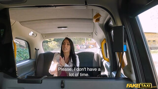 Fake Taxi - Megan Fiore a szexy méretes didkós picsa
