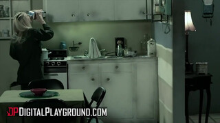 Digitalplayground - Riley Steele a méretes csöcsű világos szőke spiné