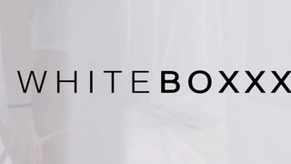 WhiteBoxxx - Ashely Ocean muffja megkúrelva