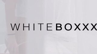 WhiteBoxxx - Lena Reif a hatalmas keblű orosz kisasszony