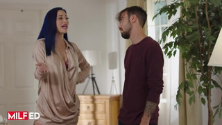 MILFED - Eve Marlowe fiatalabb hapsival kefél