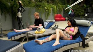 Joanna Angel rendesen megkúrelva