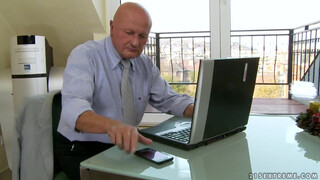 Gyuribácsi imádja a fiatal muffot