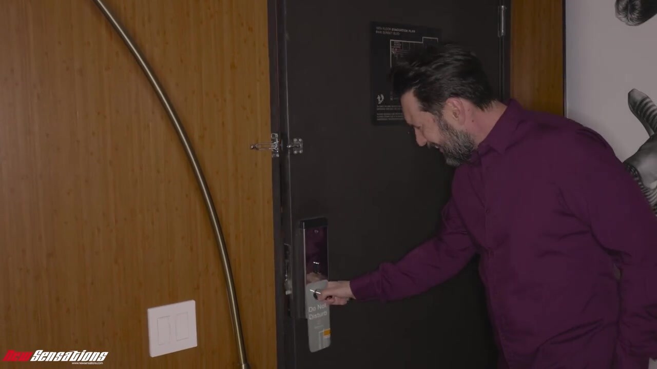 Hűtlen friss házas kurva megkapja krémes vágyát
