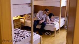 Lady Dee forró tini kalandja durva akcióval