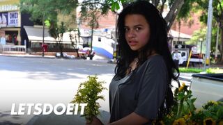 Aranyos fekete milf selena gomez mélyen dugva latina muffban