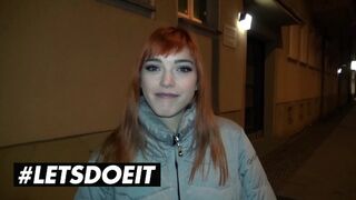 Lullu Gun és Anny Aurora megosztják a méretes néger fazt kint a vadonban