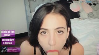 Gia_baker: hadd szopjam le a farkad, bébi